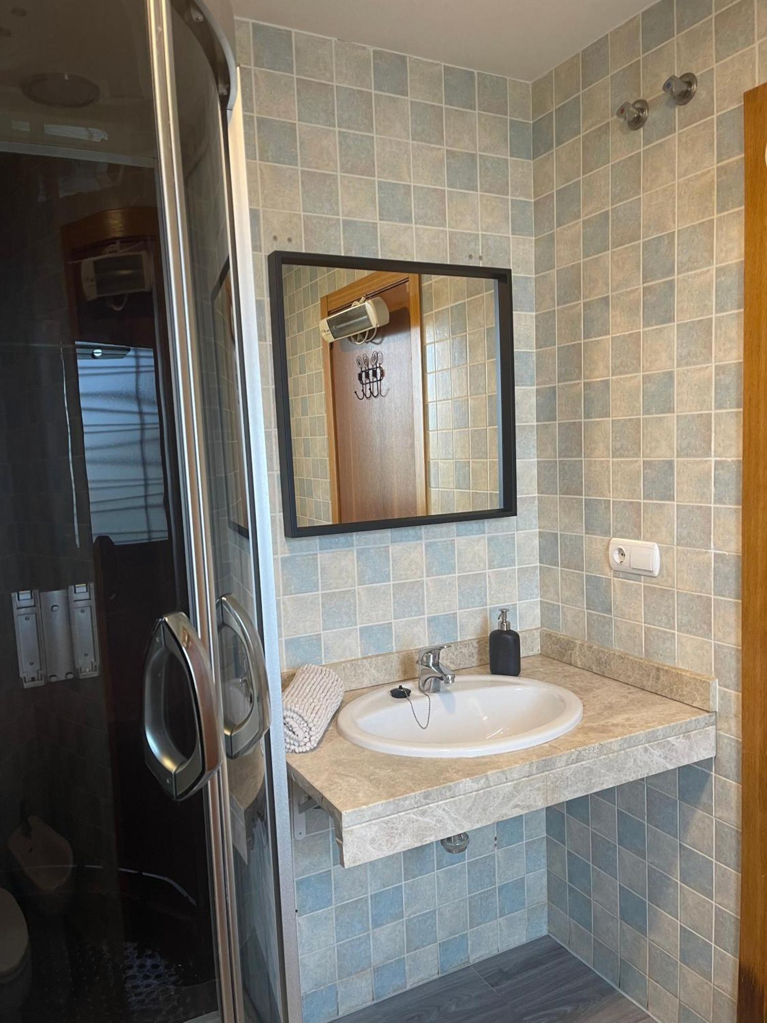 Stelarium-Suite Con Bano Privado En Casa Compartida-Uebica2 Майрена дел Алхарафе Екстериор снимка